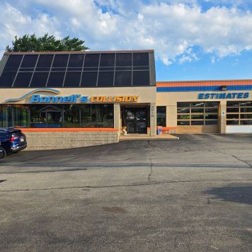 Bonnell's Collision Center at Erie